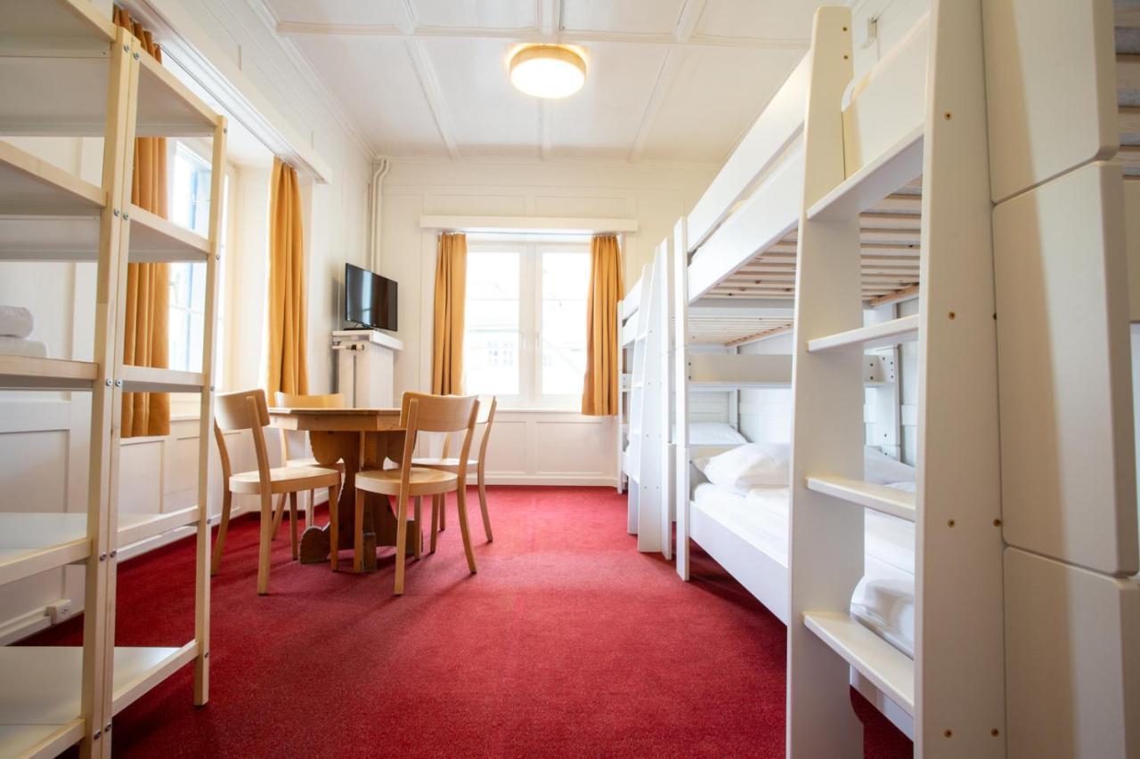 Zunfthaus Zur Rebleuten Кур Екстериор снимка