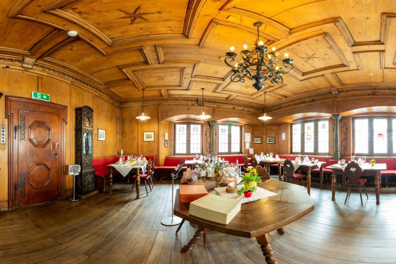Zunfthaus Zur Rebleuten Кур Екстериор снимка