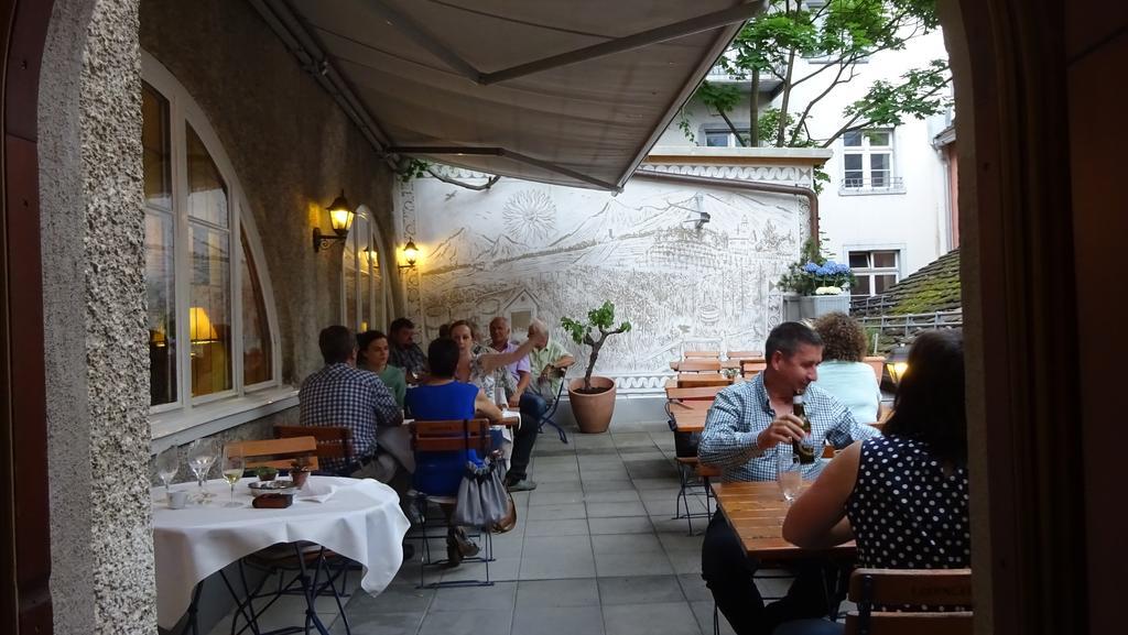 Zunfthaus Zur Rebleuten Кур Екстериор снимка