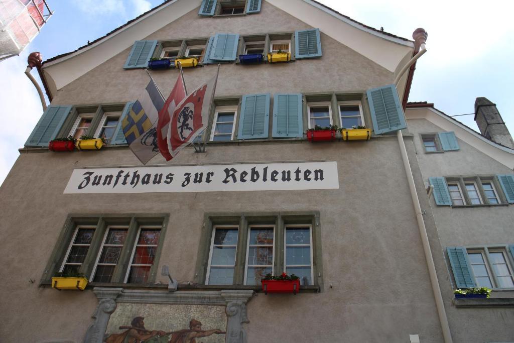 Zunfthaus Zur Rebleuten Кур Екстериор снимка