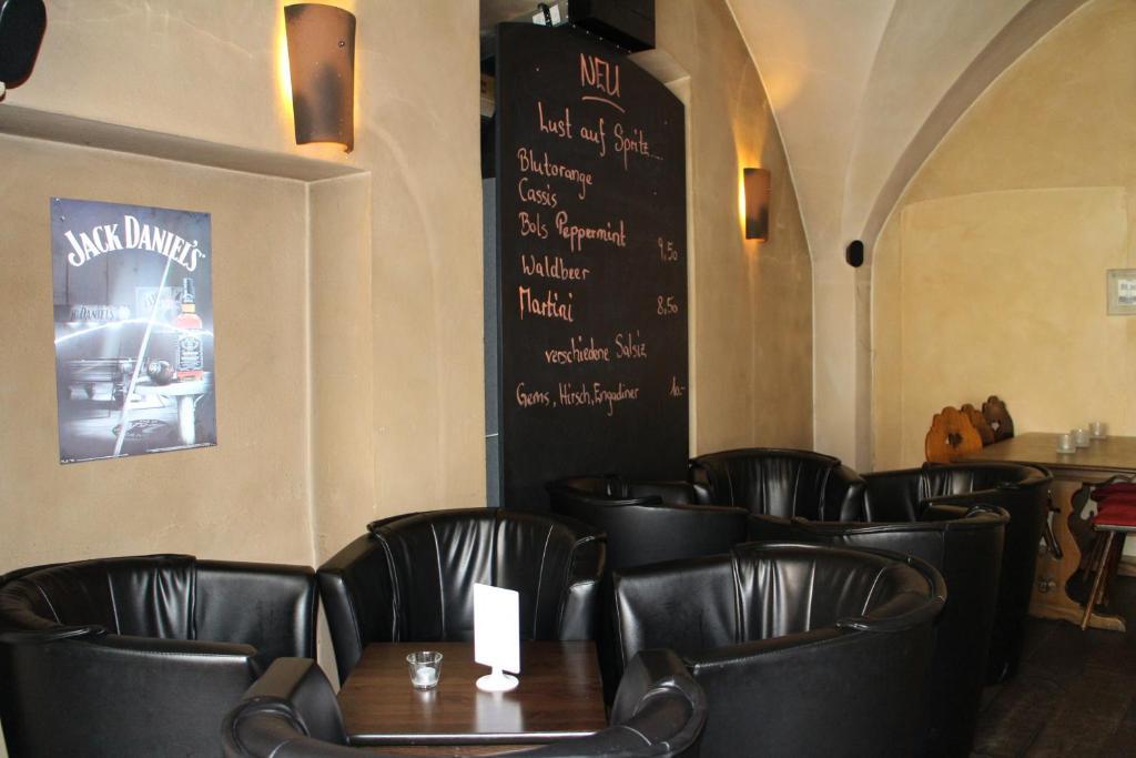 Zunfthaus Zur Rebleuten Кур Екстериор снимка