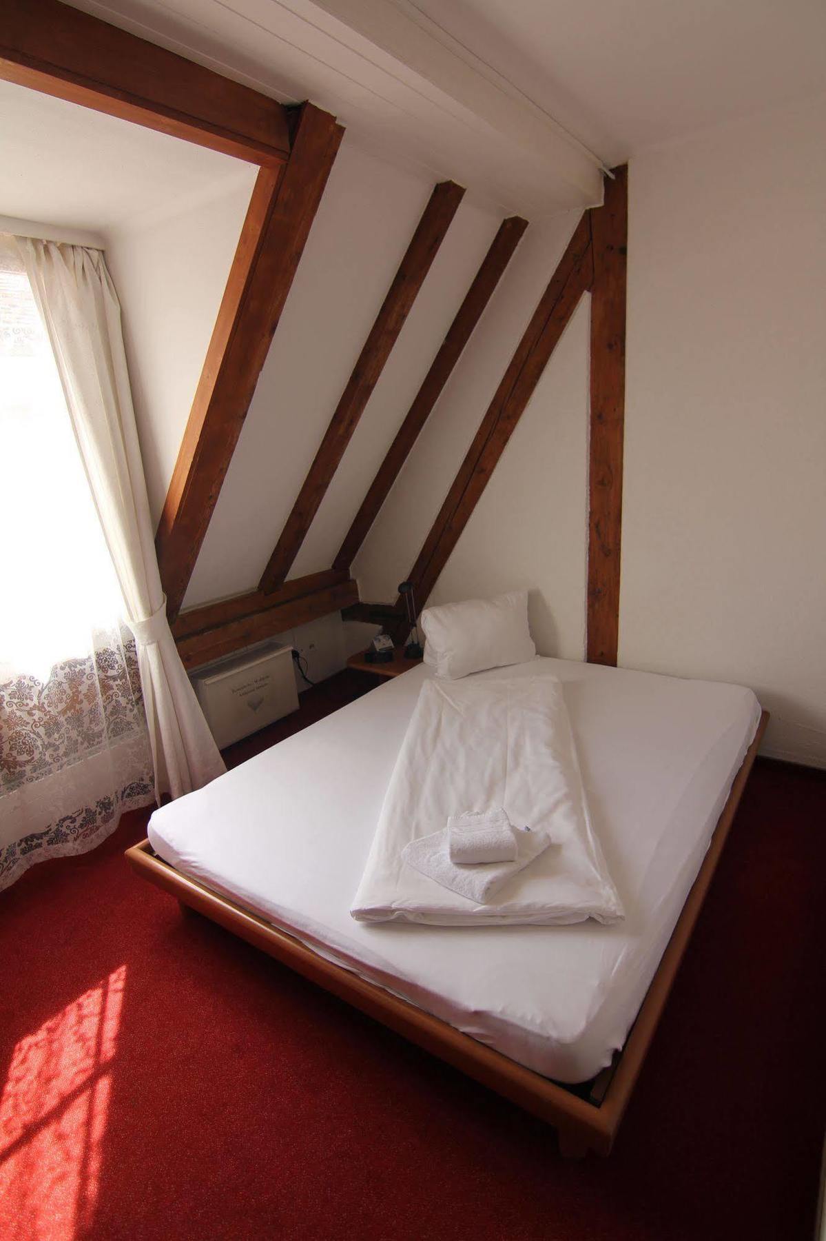 Zunfthaus Zur Rebleuten Кур Екстериор снимка